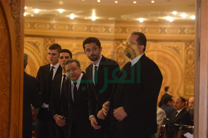 بالصور .. توافد النجوم في عزاء محمود عبد العزيز بالصور .. توافد النجوم في عزاء محمود عبد العزيز