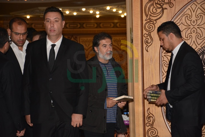 بالصور .. توافد النجوم في عزاء محمود عبد العزيز بالصور .. توافد النجوم في عزاء محمود عبد العزيز