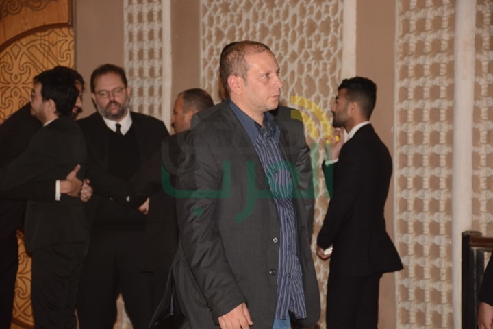بالصور.. النجوم فى عزاء محمود عبد العزيز بالصور.. النجوم فى عزاء محمود عبد العزيز