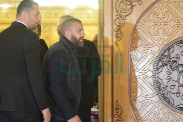 بالصور.. النجوم فى عزاء محمود عبد العزيز بالصور.. النجوم فى عزاء محمود عبد العزيز