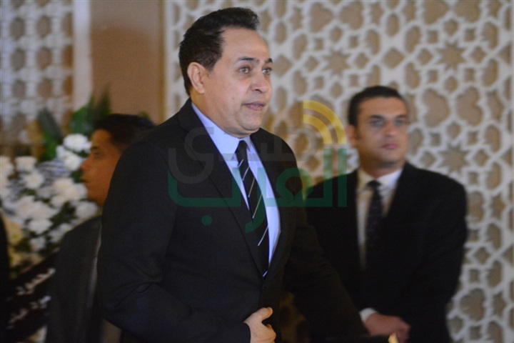 جمال مبارك وعادل امام يحضران عزاء محمود عبد العزيز جمال مبارك وعادل امام يحضران عزاء محمود عبد العزيز