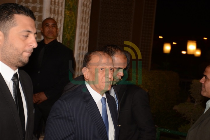 جمال مبارك وعادل امام يحضران عزاء محمود عبد العزيز جمال مبارك وعادل امام يحضران عزاء محمود عبد العزيز