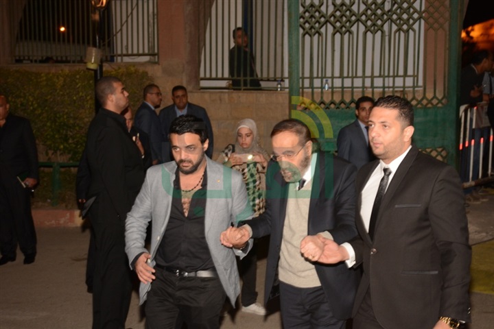جمال مبارك وعادل امام يحضران عزاء محمود عبد العزيز جمال مبارك وعادل امام يحضران عزاء محمود عبد العزيز