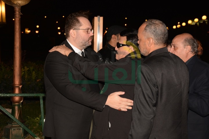جمال مبارك وعادل امام يحضران عزاء محمود عبد العزيز جمال مبارك وعادل امام يحضران عزاء محمود عبد العزيز