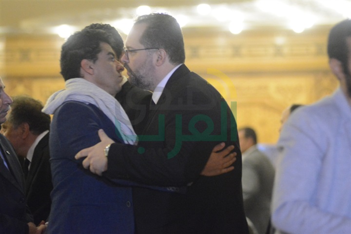 بالصور.. النجوم فى عزاء محمود عبد العزيز بالصور.. النجوم فى عزاء محمود عبد العزيز