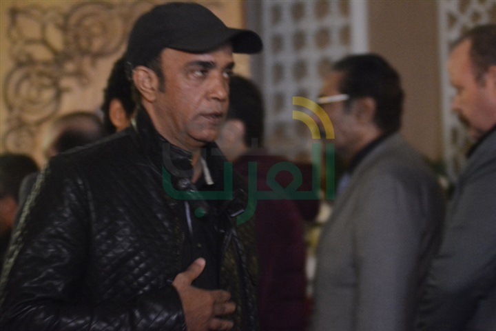 بالصور.. النجوم فى عزاء محمود عبد العزيز بالصور.. النجوم فى عزاء محمود عبد العزيز