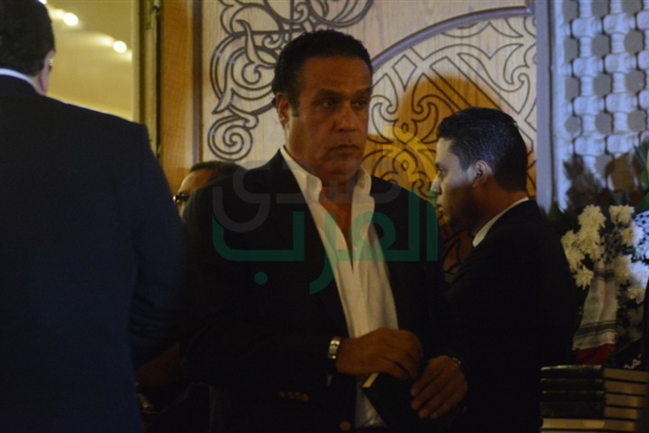 بالصور.. النجوم فى عزاء محمود عبد العزيز بالصور.. النجوم فى عزاء محمود عبد العزيز