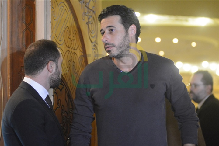بالصور.. النجوم فى عزاء محمود عبد العزيز بالصور.. النجوم فى عزاء محمود عبد العزيز
