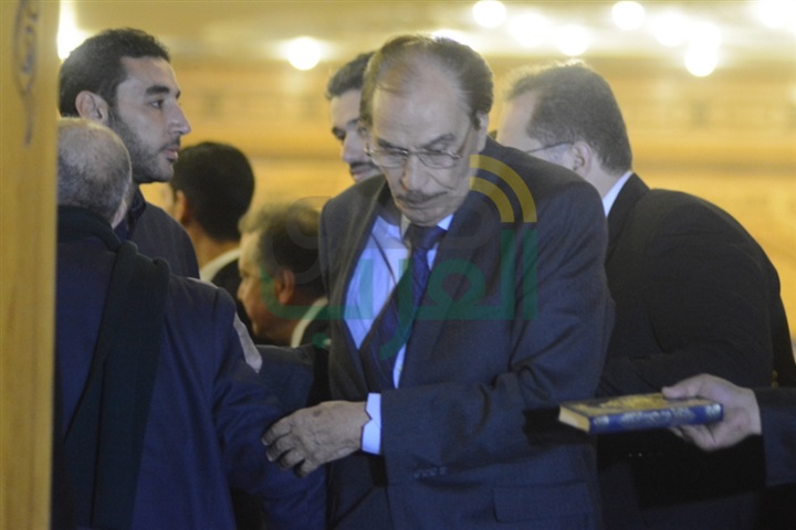 بالصور.. النجوم فى عزاء محمود عبد العزيز بالصور.. النجوم فى عزاء محمود عبد العزيز