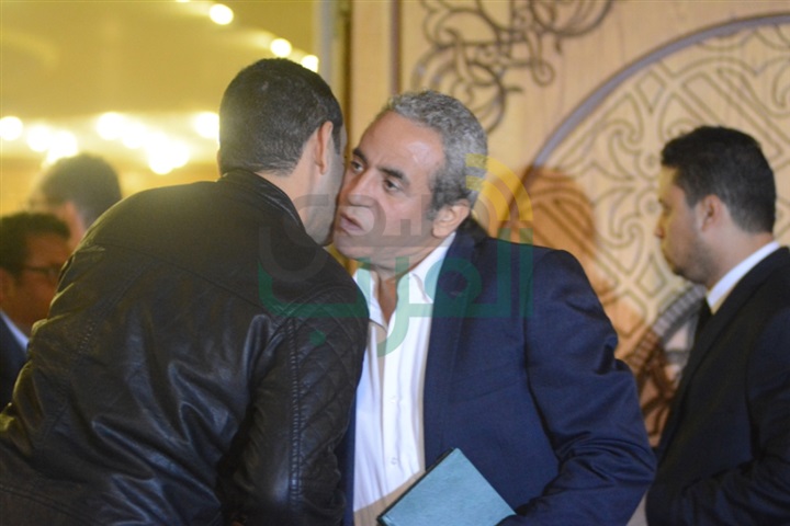 بالصور.. النجوم فى عزاء محمود عبد العزيز بالصور.. النجوم فى عزاء محمود عبد العزيز