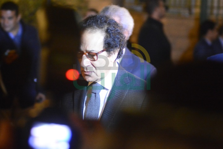 بالصور.. النجوم فى عزاء محمود عبد العزيز بالصور.. النجوم فى عزاء محمود عبد العزيز