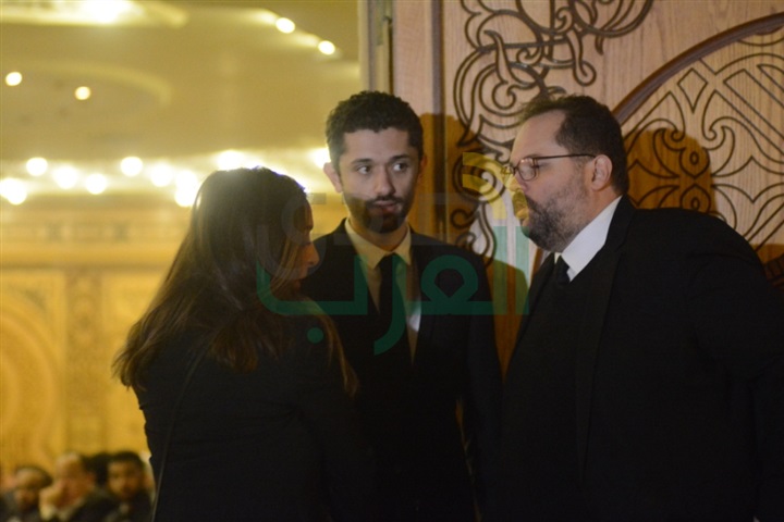 بالصور.. النجوم فى عزاء محمود عبد العزيز بالصور.. النجوم فى عزاء محمود عبد العزيز