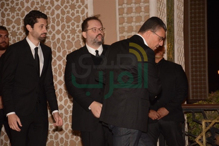 بالصور.. النجوم فى عزاء محمود عبد العزيز بالصور.. النجوم فى عزاء محمود عبد العزيز