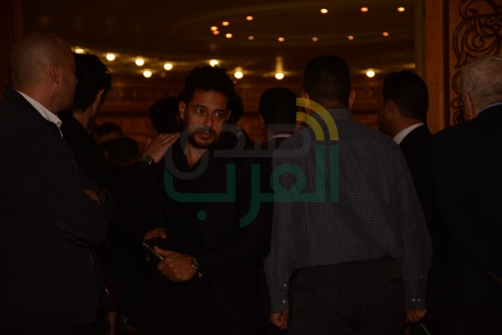 بالصور.. النجوم فى عزاء محمود عبد العزيز بالصور.. النجوم فى عزاء محمود عبد العزيز