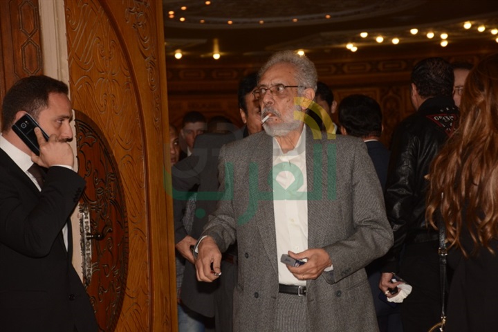 بالصور.. النجوم فى عزاء محمود عبد العزيز بالصور.. النجوم فى عزاء محمود عبد العزيز