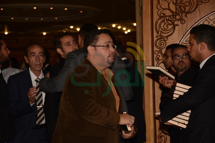 بالصور.. النجوم فى عزاء محمود عبد العزيز بالصور.. النجوم فى عزاء محمود عبد العزيز