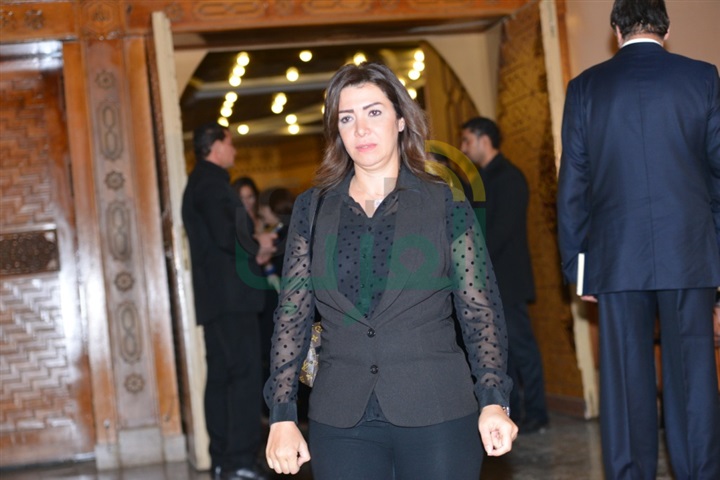 بالصور.. النجوم فى عزاء محمود عبد العزيز بالصور.. النجوم فى عزاء محمود عبد العزيز