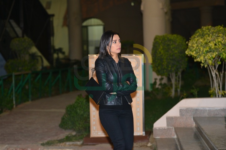 بالصور.. النجوم فى عزاء محمود عبد العزيز بالصور.. النجوم فى عزاء محمود عبد العزيز