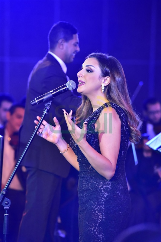 بالصور .. أنغام تطرب جمهور احتفالية الجمعية المصرية بحضور النجوم والمشاهير بالصور .. أنغام تطرب جمهور احتفالية الجمعية المصرية بحضور النجوم والمشاهير