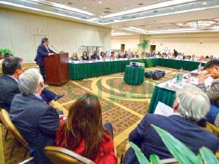  عبد الوهاب: فوز ابو ظبى بتنظيم الأولمبياد الخاص فخر للعرب 