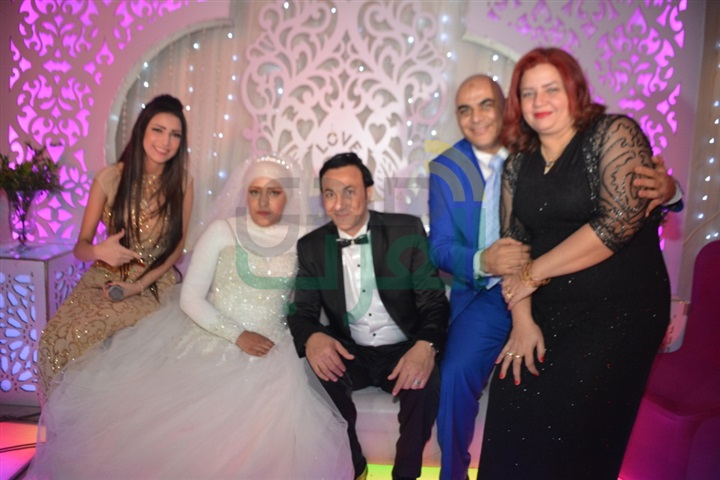 بالصور.. زفاف جابر و مي بحضور نجوم الطرب الشعبي بالصور.. زفاف جابر و مي بحضور نجوم الطرب الشعبي