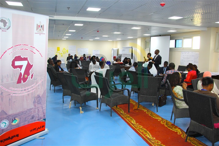 بالصور.. ورش عمل ومسابقات رياضية ضمن برنامج الاتحاد الافريقي للمتطوعين