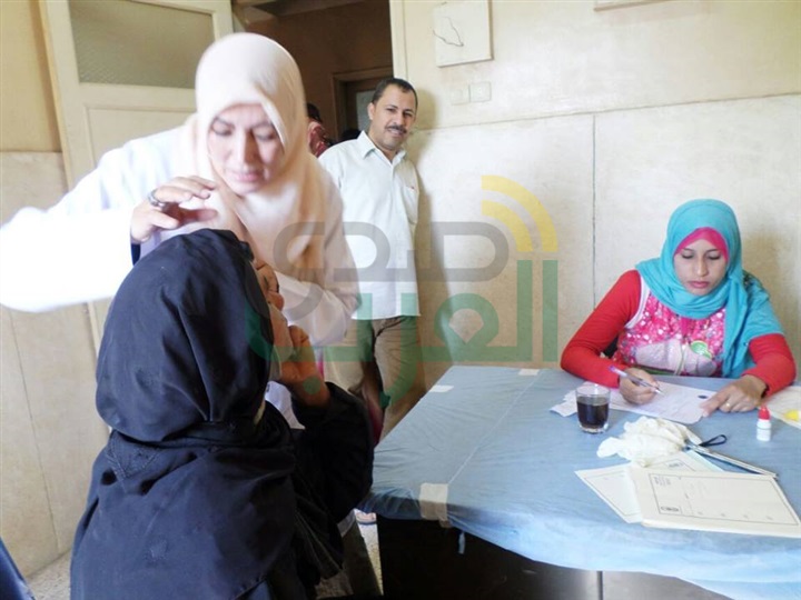 قافلة الأزهر الطبية تجري الكشف على 1284 حالة