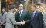 الفنانون يتوافدون على  عزاء والدة  الفنان طارق عبد العزيز
