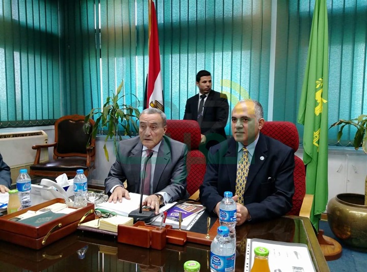 بالصور.. محافظ القليوبية يستقبل وزير الري