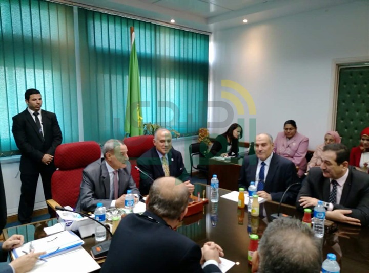 بالصور.. محافظ القليوبية يستقبل وزير الري