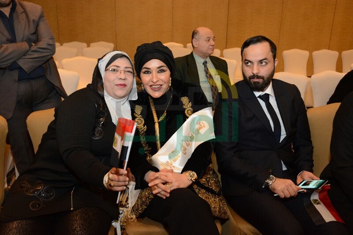 بالصور.. الصباح تحصل علي الدكتوراه الفخرية وسفيرة التسامح والسلام