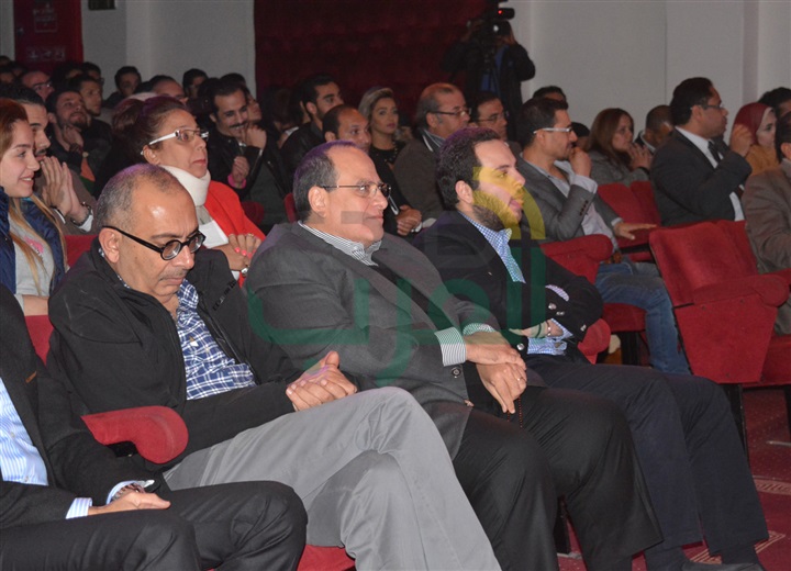 بالصور.. نقابة المهن التمثيلية تكرم "الصبّاح"  لدعمه مهرجانها الاول 