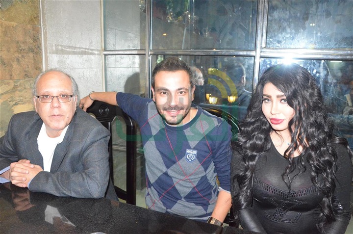 بالصور.. عشاء الفنان محمد نجاتى على شرف فيلم الفندق بالصور.. عشاء الفنان محمد نجاتى على شرف فيلم الفندق