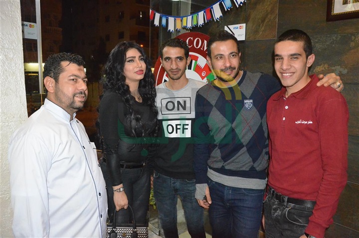 بالصور.. عشاء الفنان محمد نجاتى على شرف فيلم الفندق بالصور.. عشاء الفنان محمد نجاتى على شرف فيلم الفندق