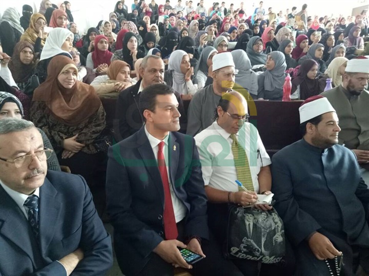 بالصور.. الأزهر يعقد جلسة للحوار المجتمعي ببورسعيد