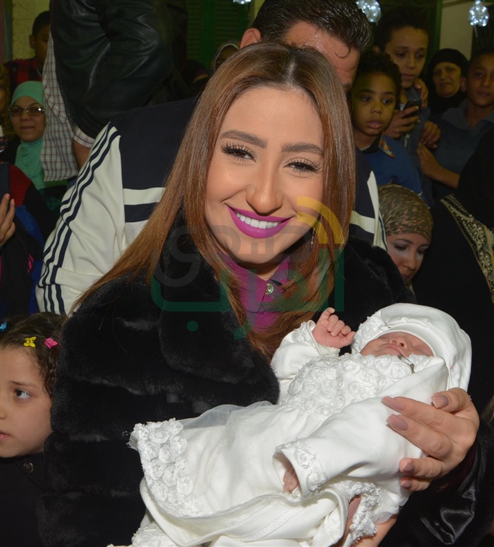 بالصور.. نجوم الفن يحتفلون بعقيقة نجلة رجل الأعمال محمد جمعة بالصور.. نجوم الفن يحتفلون بعقيقة نجلة رجل الأعمال محمد جمعة