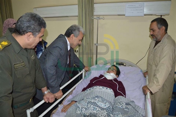 بالصور.. جابر نصار يزور " المعادى العسكرى"