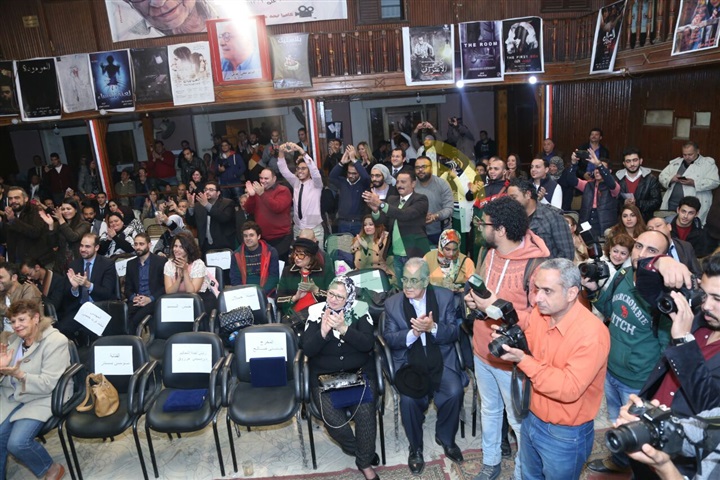 بالصور.. تكريم نجوم الفن بمهرجان يوسف شاهين للأفلام الروائية القصيرة بالصور.. تكريم نجوم الفن بمهرجان يوسف شاهين للأفلام الروائية القصيرة