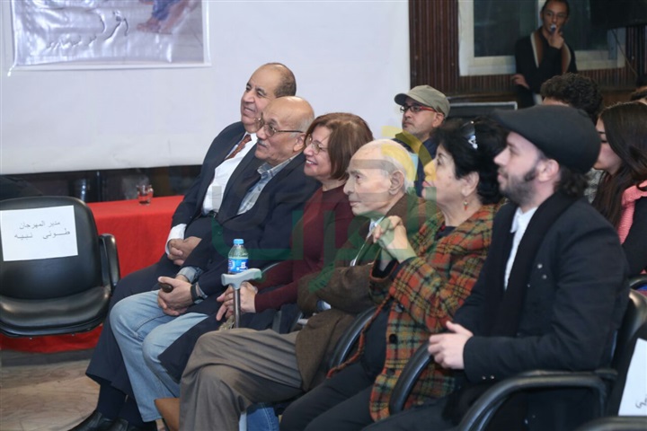 بالصور.. تكريم نجوم الفن بمهرجان يوسف شاهين للأفلام الروائية القصيرة بالصور.. تكريم نجوم الفن بمهرجان يوسف شاهين للأفلام الروائية القصيرة