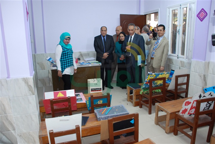 بالصور.. معرض للمشغولات اليدوية ودار حضانة للتيسير على العاملين بـ "الاصلاح الزراعي"