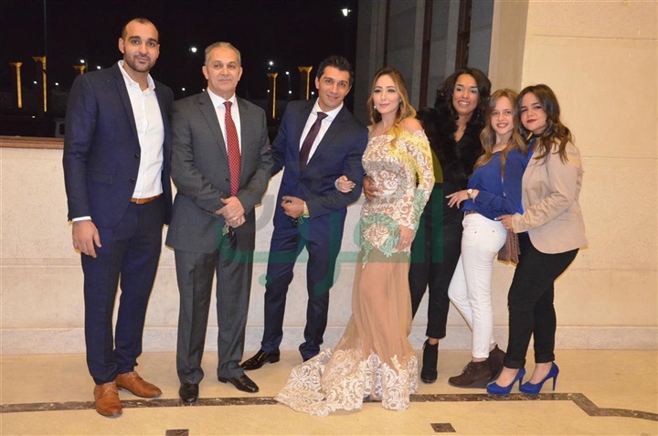 بالصور.. نجوم الفن والمجتمع فى عقد قران محمد الكاشف وسمرعبد الرحمن بالصور.. نجوم الفن والمجتمع فى عقد قران محمد الكاشف وسمرعبد الرحمن