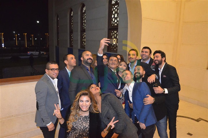 بالصور.. نجوم الفن والمجتمع فى عقد قران محمد الكاشف وسمرعبد الرحمن بالصور.. نجوم الفن والمجتمع فى عقد قران محمد الكاشف وسمرعبد الرحمن