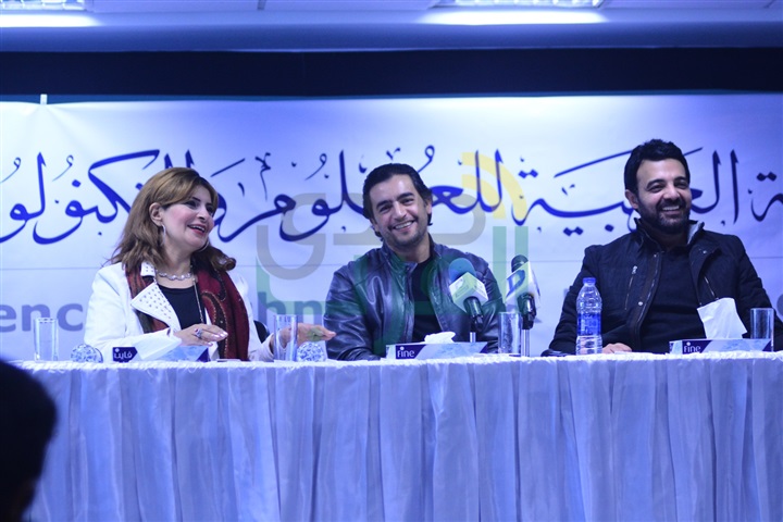  بالصور ..تكريم هانى سلامة فى اﻻكاديمية البحرية  بالقرية الذكية
