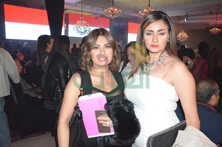 بالصور .. بالصور.. أمينة خليل تتألق بفستان العروس في"دفيليه" البحيري لشتاء 2017 بالصور .. بالصور.. أمينة خليل تتألق بفستان العروس في"دفيليه" البحيري لشتاء 2017