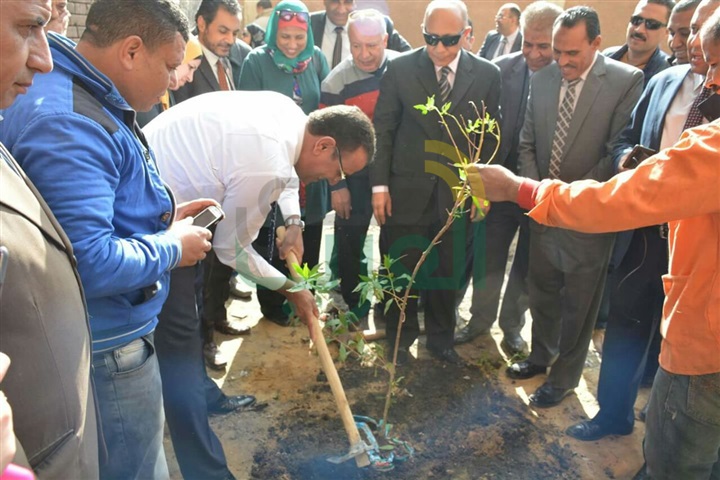 بالصور ... حب شبرا الخيمة تطلق حملة لتشجير المدارس   