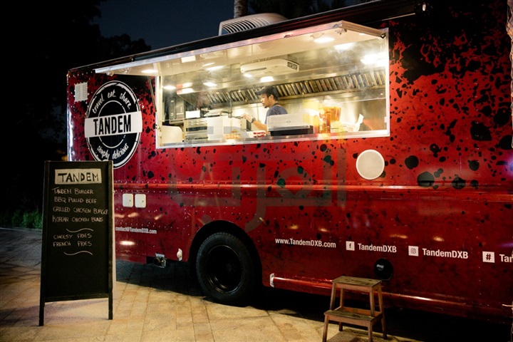 60 شاحنة مأكولات متجولة تنتشر في أبوظبي