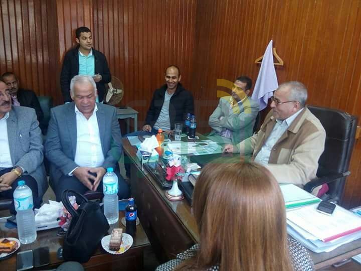 بالصور : لجنة الشباب والرياضة بالبرلمان تتفقد نادي الأهلية 