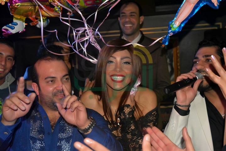  بالصور.. نجوم الفن في عيد ميلاد الفنانه الاستعراضيه سهير