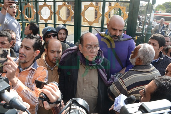 بالصور.. نجوم الفن والإعلام فى جنازة زبيدة ثروت
