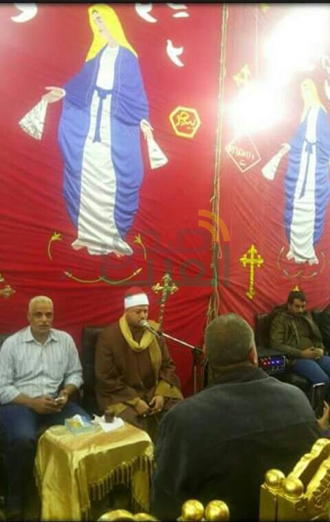 بالصور .. شيخ يقرأ القرآن فى عزاء متوفى مسيحى بشبرا بالصور .. شيخ يقرأ القرآن فى عزاء متوفى مسيحى بشبرا